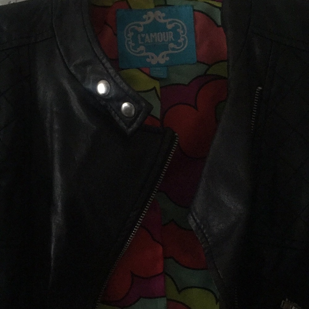 Leather jacket - Picture 4 of 5